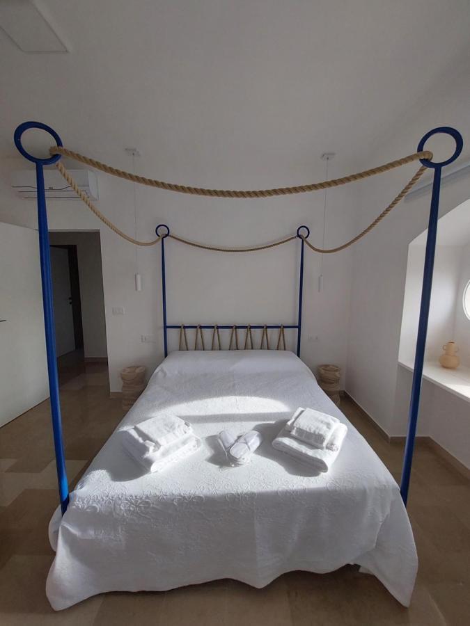 Palazzo Accinni B&B Monopoli Exteriör bild