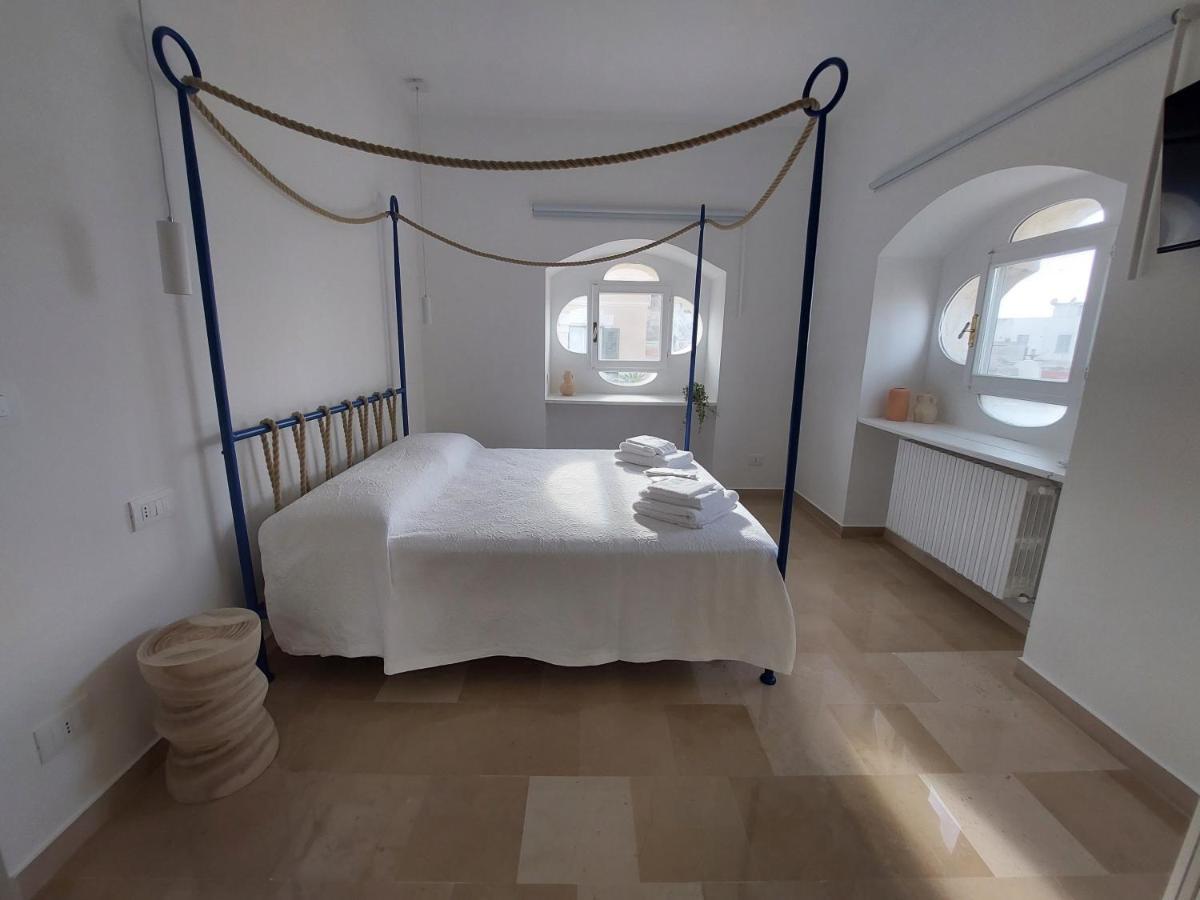 Palazzo Accinni B&B Monopoli Exteriör bild